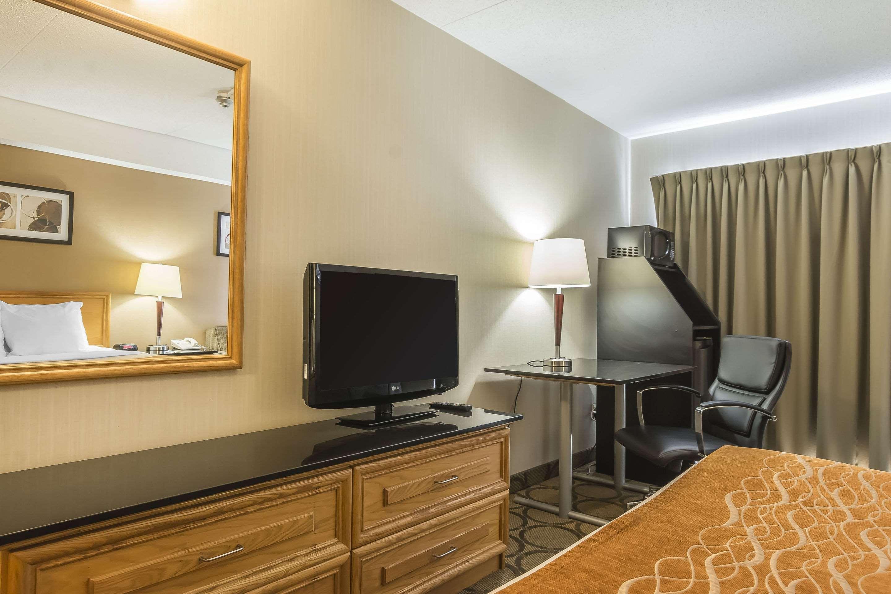 Comfort Inn קובורג מראה חיצוני תמונה