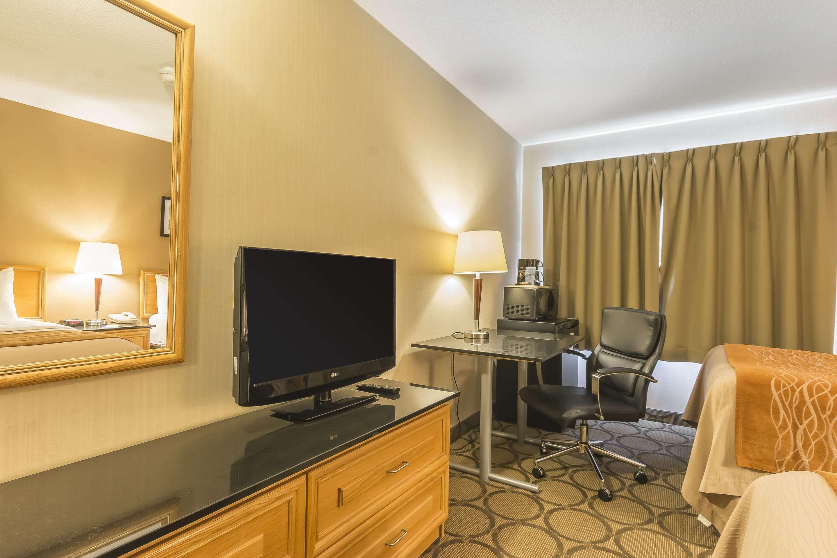 Comfort Inn קובורג מראה חיצוני תמונה