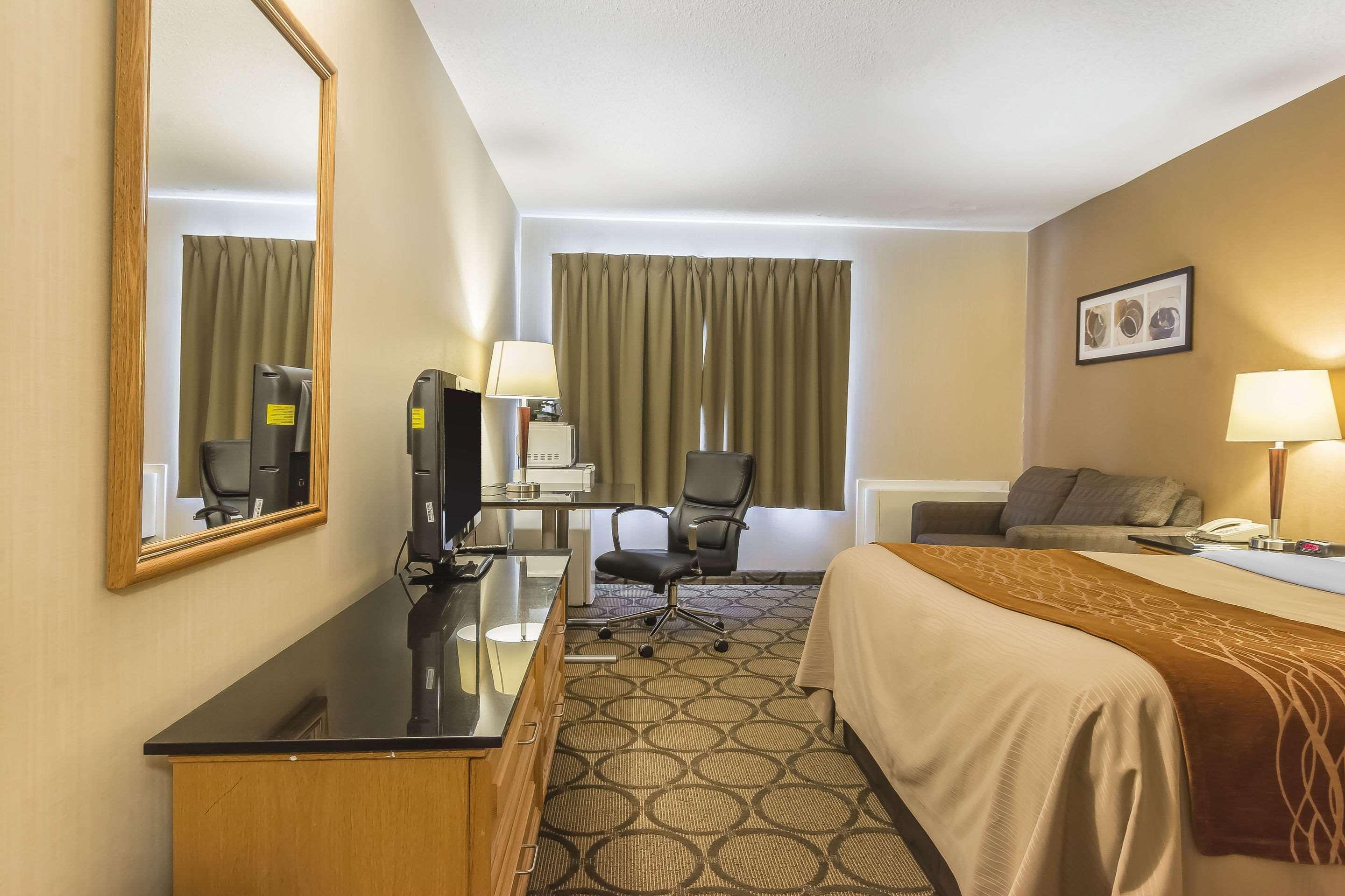Comfort Inn קובורג מראה חיצוני תמונה