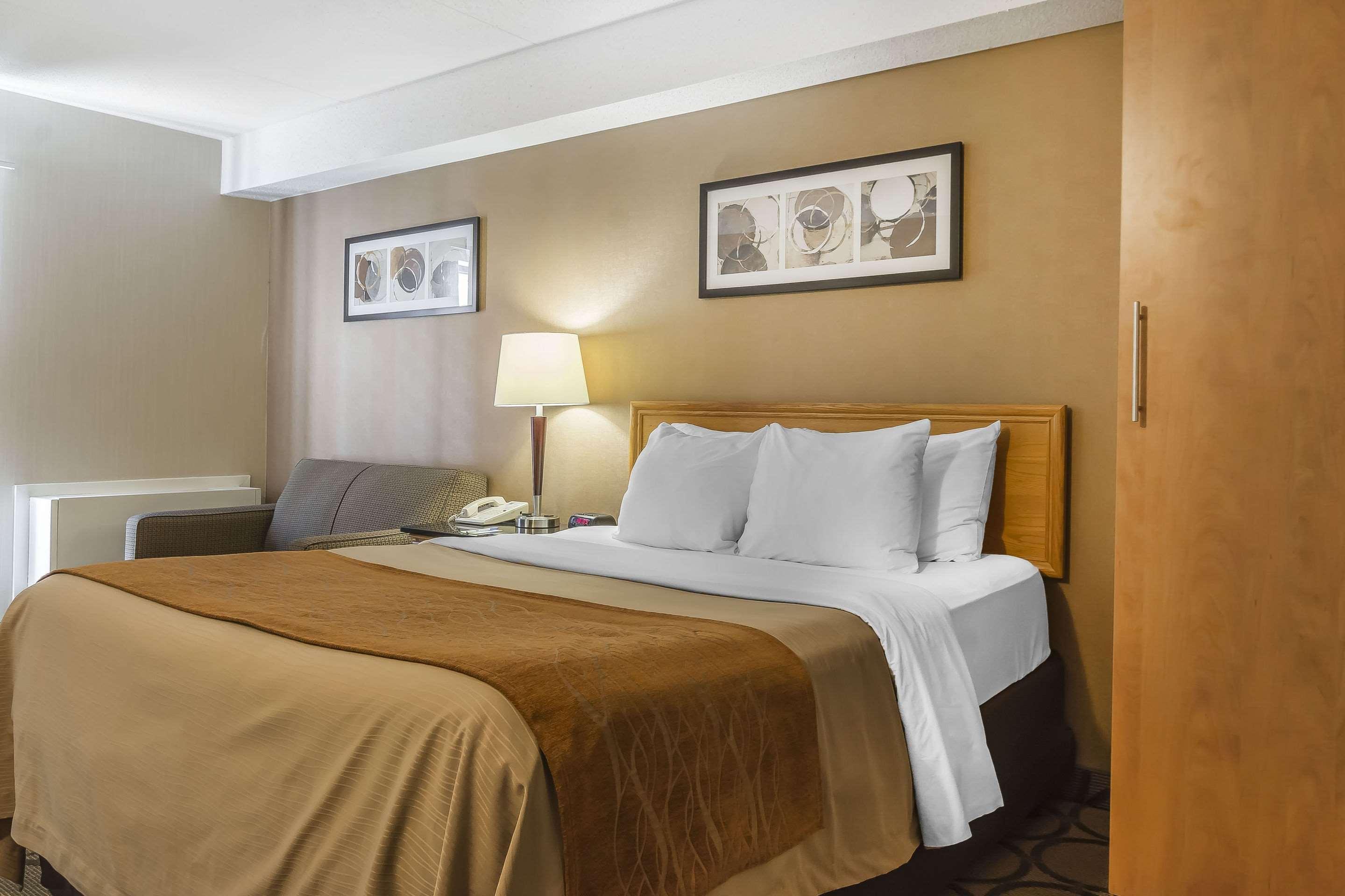 Comfort Inn קובורג מראה חיצוני תמונה
