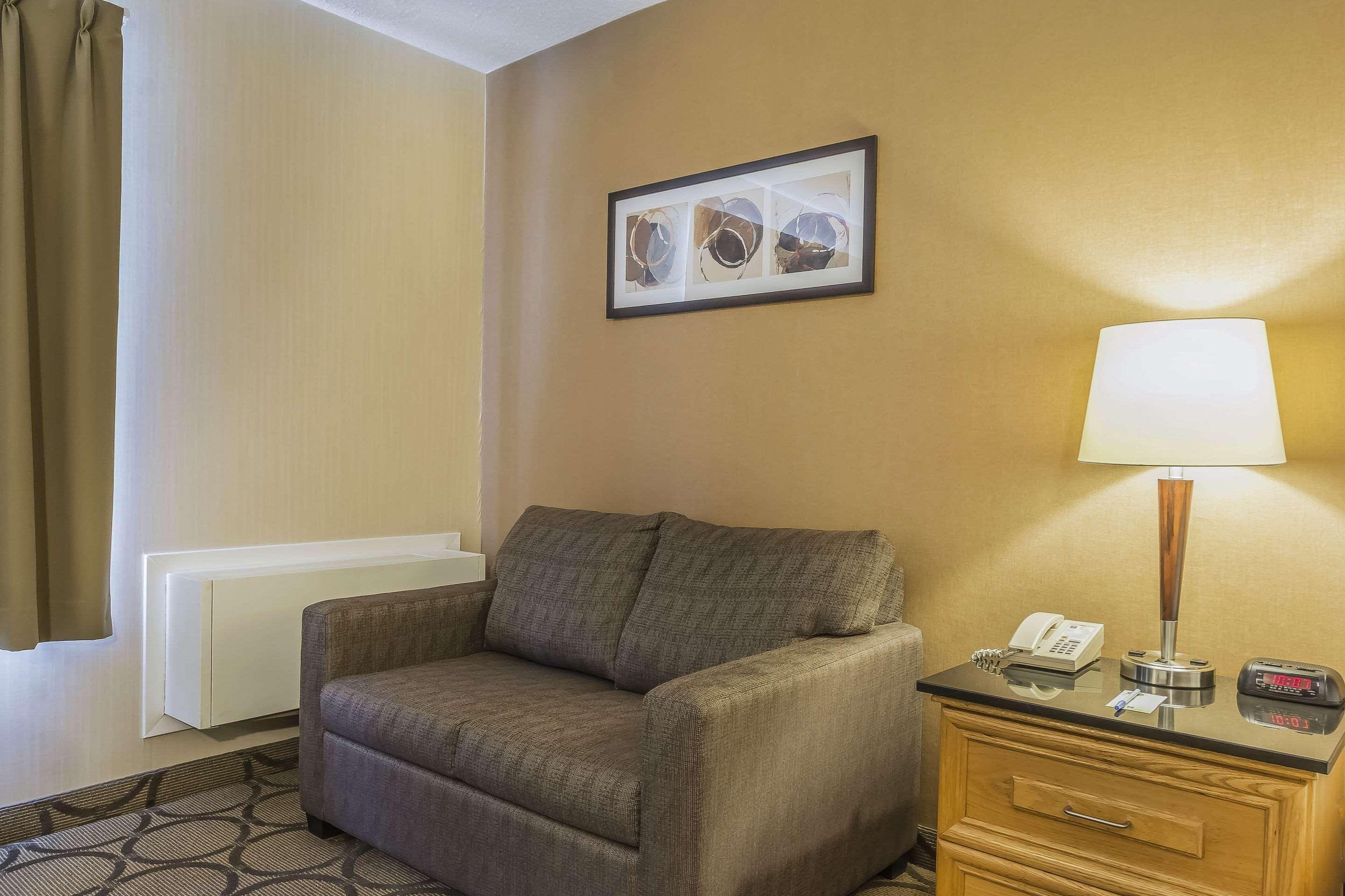 Comfort Inn קובורג מראה חיצוני תמונה